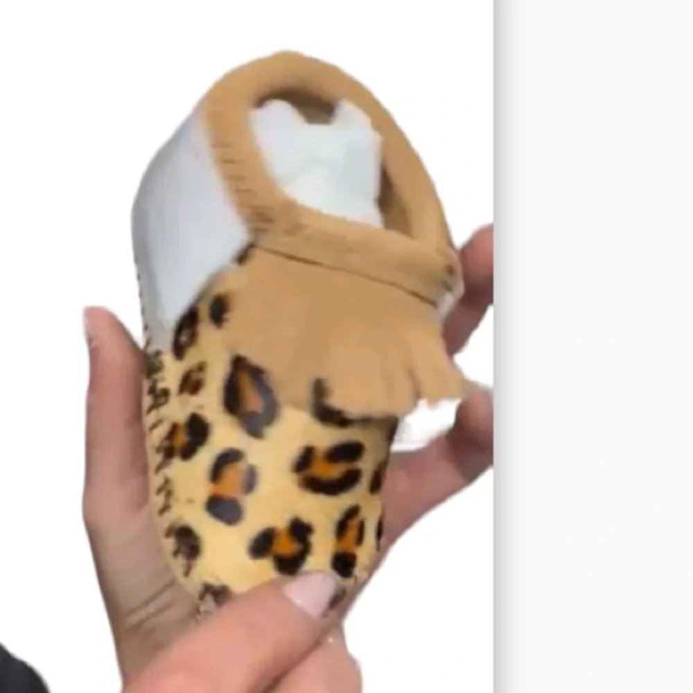 MINNETONKA Infant's in the box Riley Bootie Leopard Print